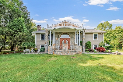 229 Mohegan Rd, Shelton, CT 06484 United States