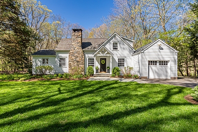 128 Blackwood Ln, Stamford, CT 06903 United States
