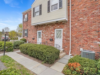 66 Seaside Ave Unit E, Stamford, CT 06902 United States