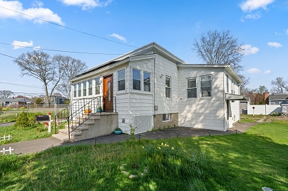 26 Porter St, Stratford, CT 06614 United States