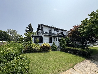 5 Lindsley Pl, Stratford, CT 06615 United States