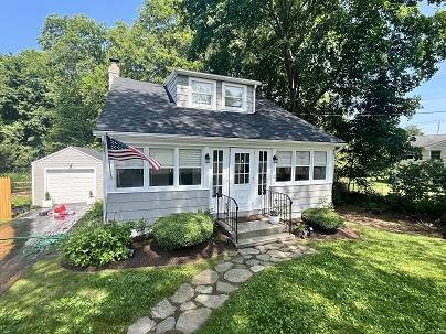 10 George St, Trumbull, CT 06611 United States