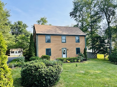 11 Park Ln, Trumbull, CT 06611 United States