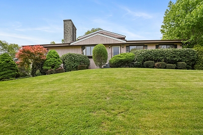 223 Sterling Rd, Trumbull, CT 06611 United States