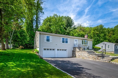 27 Lansing Ave, Trumbull, CT 06611 United States