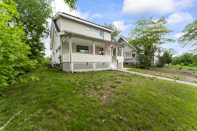 27 Pauline St, Trumbull, CT 06611 United States