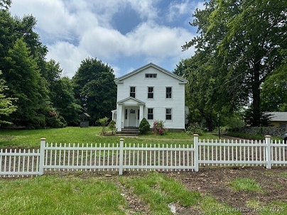 2921 Nichols Ave, Trumbull, CT 06611 United States