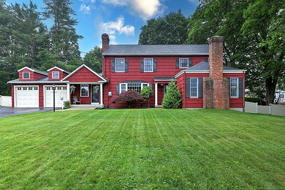 31 Meadowview Dr, Trumbull, CT 06611 United States