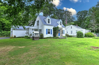 31 Pequonnock Rd, Trumbull, CT 06611 United States