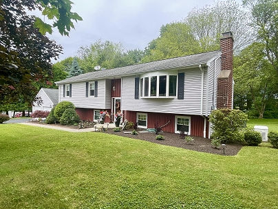 39 Mariner Cir, Trumbull, CT 06611 United States