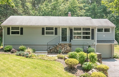 46 Columbine Dr, Trumbull, CT 06611 United States