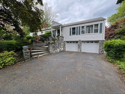 48 Bailey St, Trumbull, CT 06611 United States