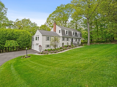 63 Barnswallow Dr, Trumbull, CT 06611 United States