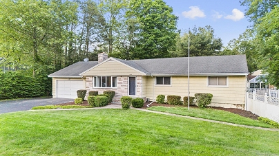 7 Lorma Ave, Trumbull, CT 06611 United States
