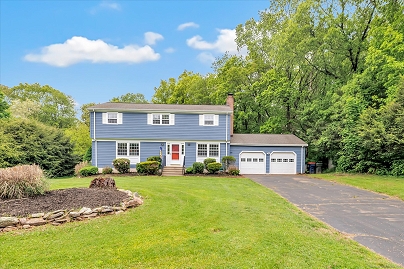 71 Autumn Ridge Rd, Trumbull, CT 06611 United States