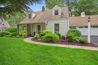 86 Lorma Ave, Trumbull, CT 06611 United States