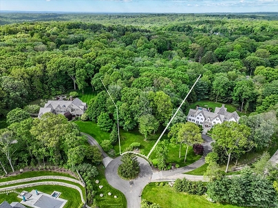 10 Hills End Ln, Weston, CT 06883 United States