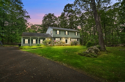 68 Blue Spruce Cir, Weston, CT 06883 United States