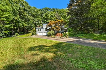 8 Oak Ln, Weston, CT 06883 United States