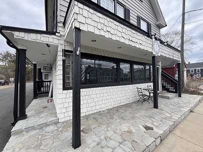 10 E Main St, Avon, CT 06001 United States
