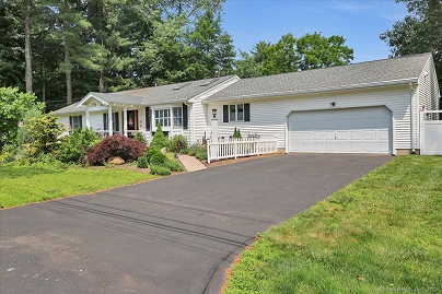 24 Fernwood Rd, Avon, CT 06001 United States