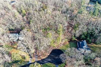 26 Ridgewood Rd, Avon, CT 06001 United States