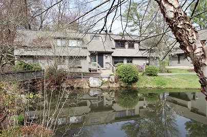 30 Heritage Dr, Avon, CT 06001 United States