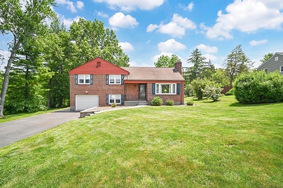 133 Savage Hill Rd, Berlin, CT 06037 United States