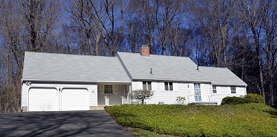 15 Burnwood Dr, Bloomfield, CT 06002 United States