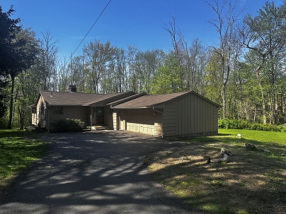 27 Adams Rd, Bloomfield, CT 06002 United States