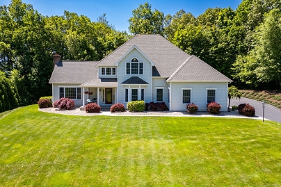 176 Fox Hollow Ln, Bristol, CT 06010 United States