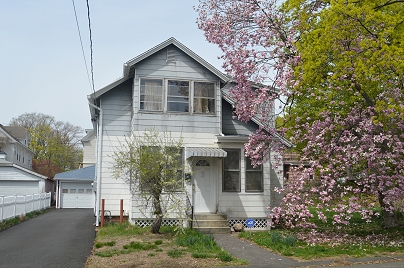 19 Jamaica St, Bristol, CT 06010 United States