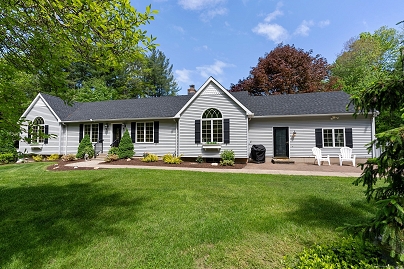 55 Lyon Rd, Burlington, CT 06013 United States