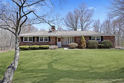72 Johnnycake Mountain Rd, Burlington, CT 06013 United States