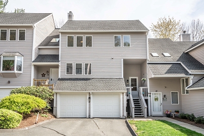 17 Brookview Cir, Canton, CT 06019 United States