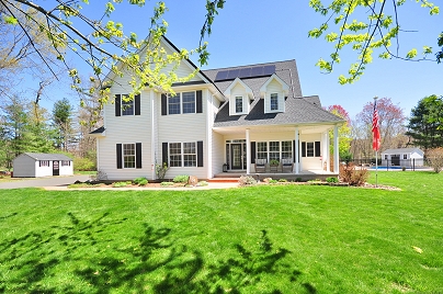 64 Copper Hill Rd, East Granby, CT 06026 United States