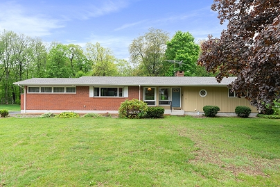16 Ellsworth Rd, East Windsor, CT 06016 United States