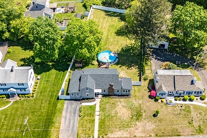 17 Emily Rd, East Windsor, CT 06016 United States