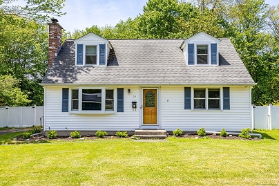 10 Cartier Rd, Enfield, CT 06082 United States