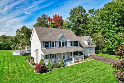 17 Salerno Dr, Enfield, CT 06082 United States