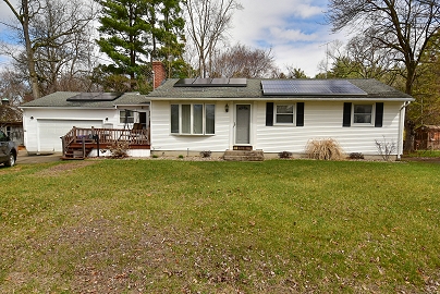 2 Nevins Ave, Enfield, CT 06082 United States