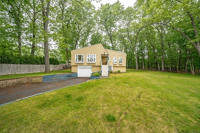 211 Brainard Rd, Enfield, CT 06082 United States