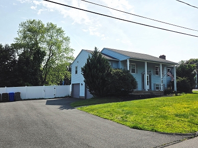 23 Teach St, Enfield, CT 06082 United States