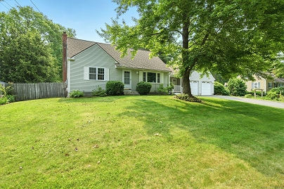 3 Birchwood Ter, Enfield, CT 06082 United States