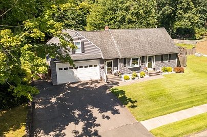 41 Beech Rd, Enfield, CT 06082 United States