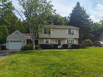 42 Meadowlark Rd, Enfield, CT 06082 United States