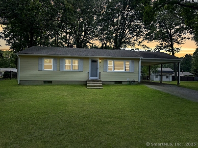 8 Fernwood Ave, Enfield, CT 06082 United States