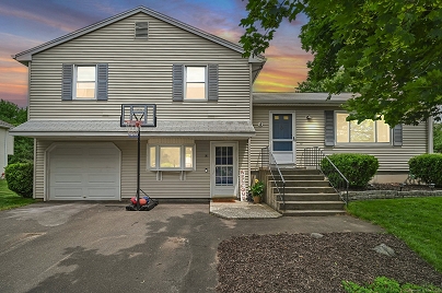 8 High Meadow Ln, Enfield, CT 06082 United States