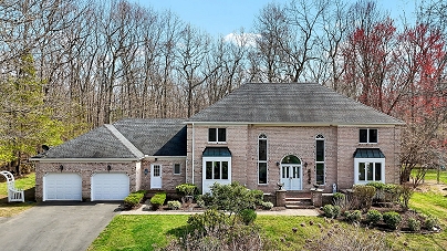 17 Hidden Oak Dr, Farmington, CT 06032 United States
