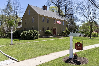 1696 Main St, Glastonbury, CT 06033 United States